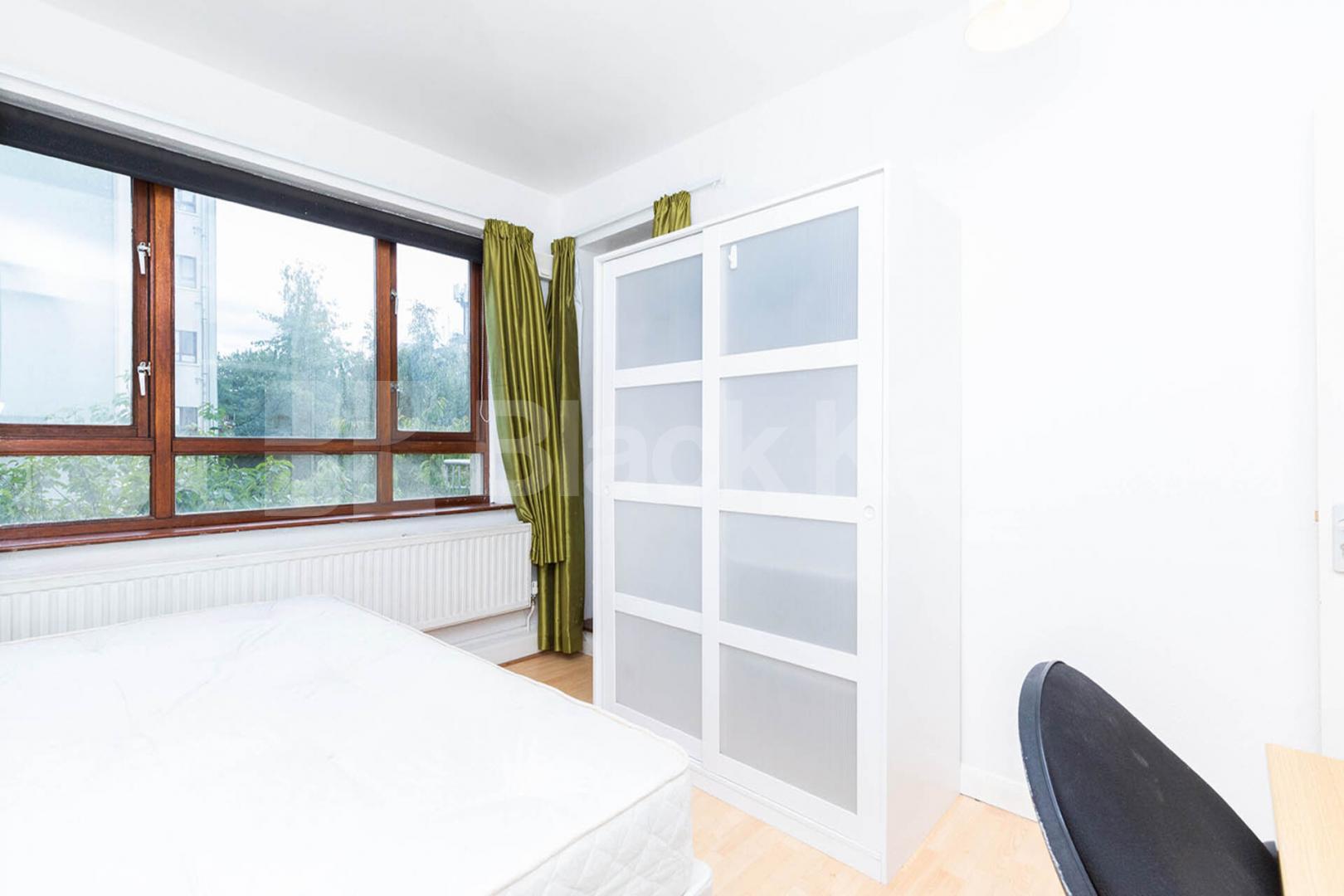 perfect for student sharers and young professionals looking to be central  Birkenhead Street, Kings Cross